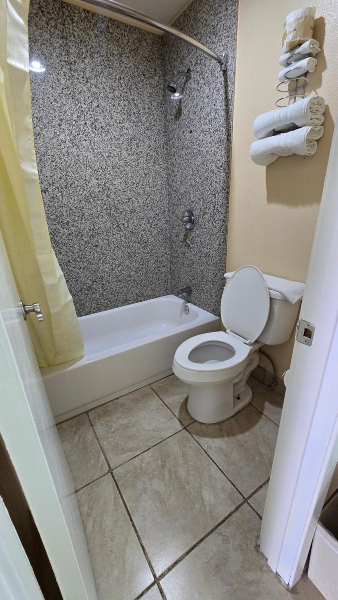 Texan Inn&Suites Monahans Bagian luar foto