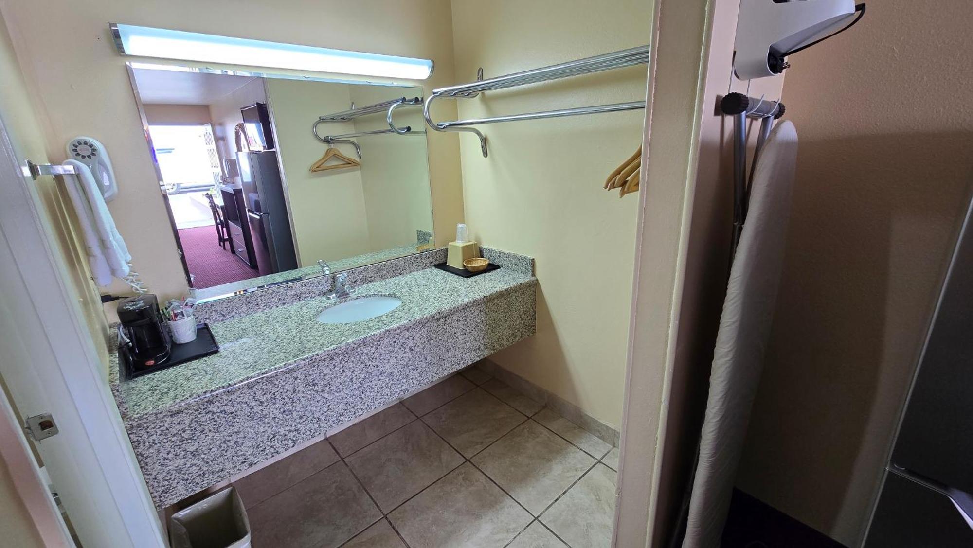 Texan Inn&Suites Monahans Bagian luar foto